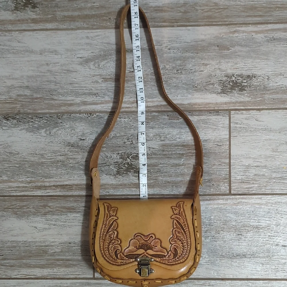 Vintage Handmade Leather Crossbody Bag - Picture 11 of 11